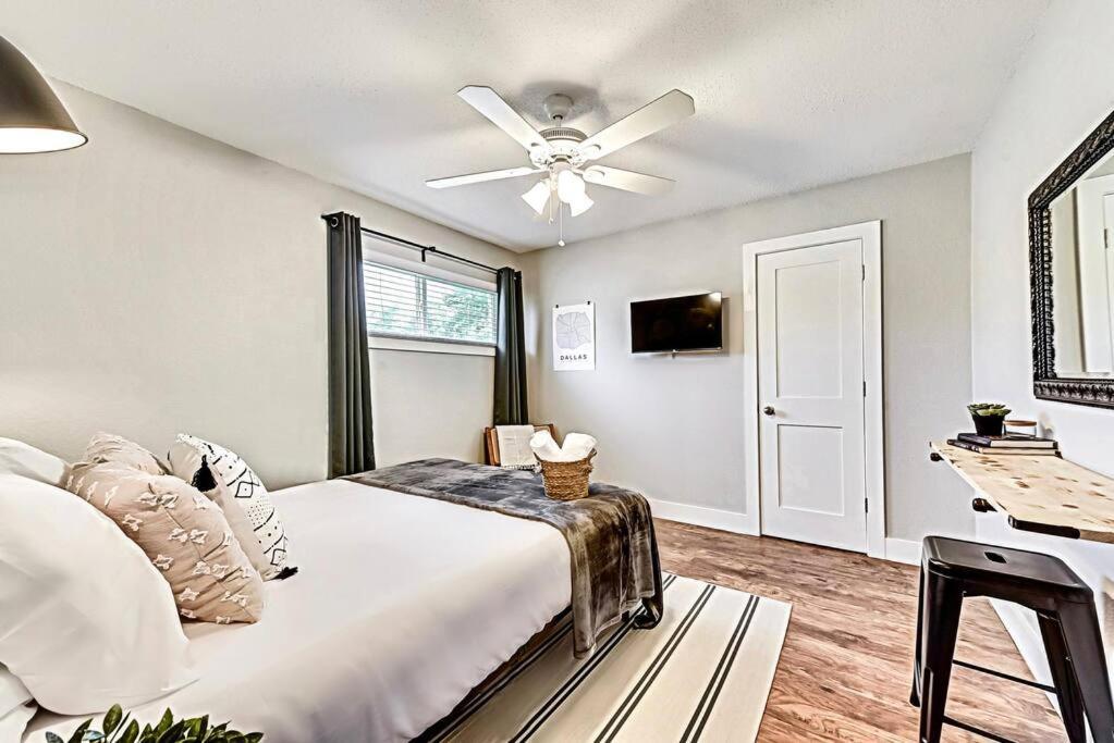 New - Near Deep Ellum + Downtown Dallas Flat Exterior photo