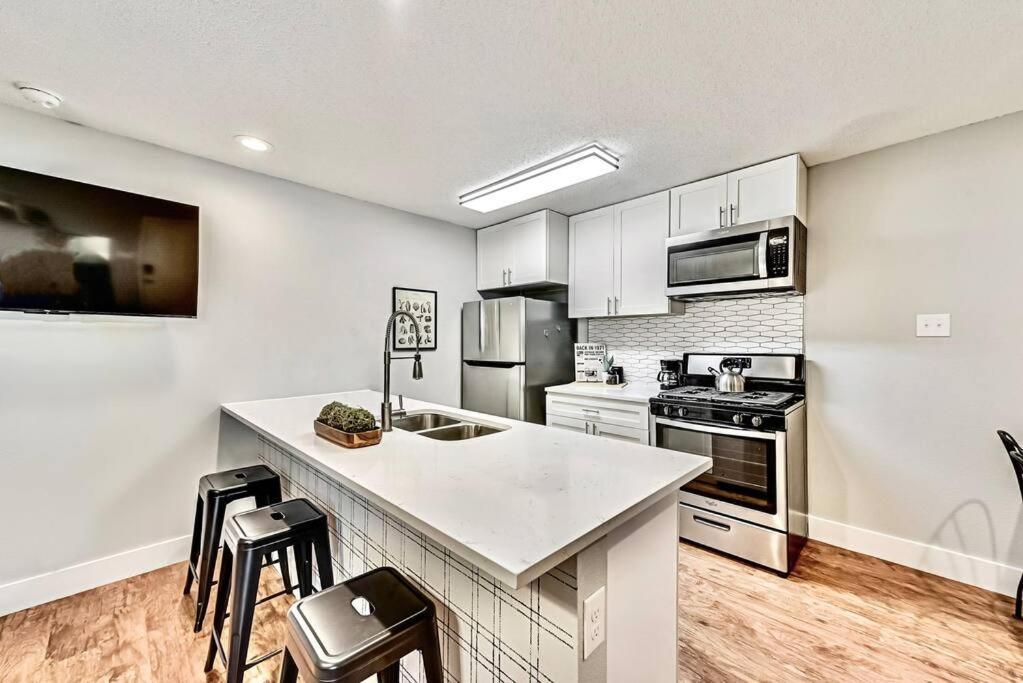New - Near Deep Ellum + Downtown Dallas Flat Exterior photo