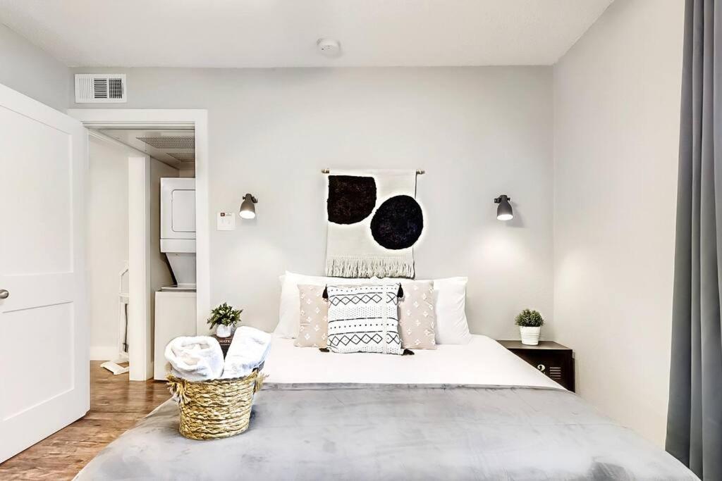 New - Near Deep Ellum + Downtown Dallas Flat Exterior photo