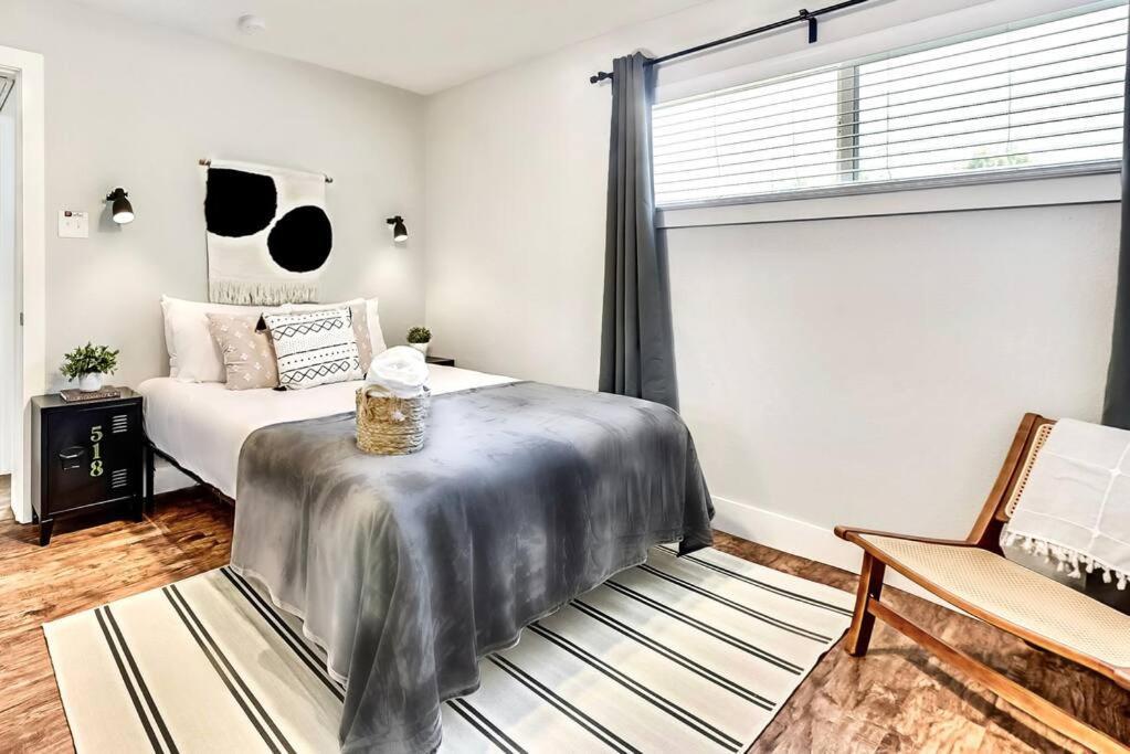 New - Near Deep Ellum + Downtown Dallas Flat Exterior photo